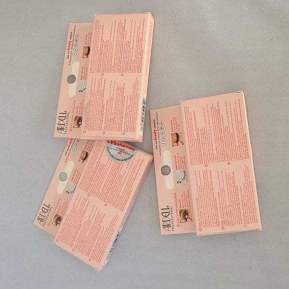 Ardell Naked Lashes 423 - Picture 2 of 4